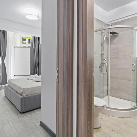 Maeve - Pool & Năvodari