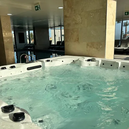 아파트 Maeve - Pool & *