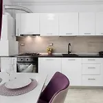 Maeve - Pool & Apartament
