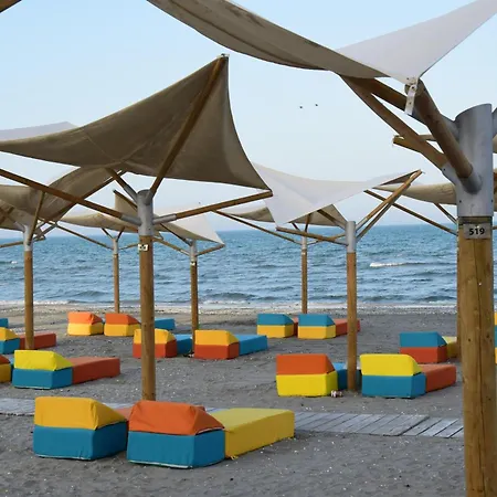Maeve - Pool & Spa Beach Resort * Navodari