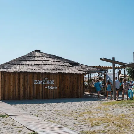 Апартаменты Maeve - Pool &