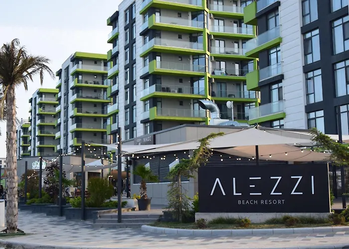 Maeve - Pool & Apartman