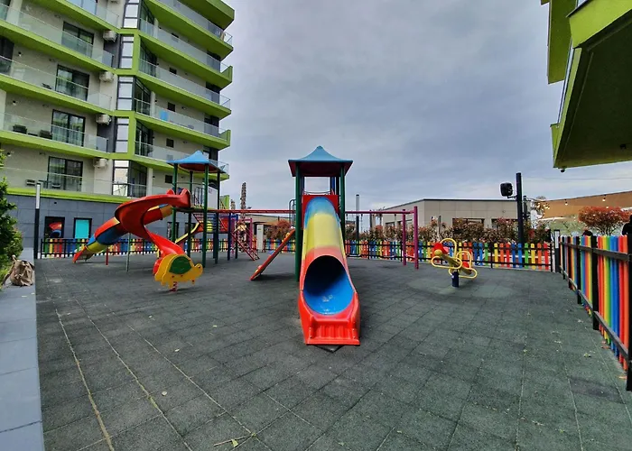 Apartman Maeve - Pool & Năvodari