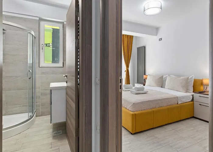 Maeve - Pool & Apartman Năvodari